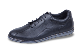 Ελαφριά ανδρικά αθλητικά παπούτσια από γνήσιο δέρμα σε μαύρο χρώμα снимка