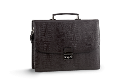 Επαγγελματική τσάντα σε σκούρο καφέ χρώμα από γνήσιο δέρμα με σχέδιο κροκόδειλου снимка