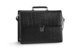 Επαγγελματική τσάντα σε μαύρο χρώμα από γνήσιο δέρμα με εφέ κροκόδειλου снимка